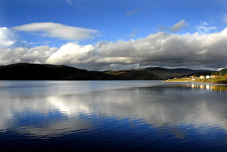 View of the Furnas Lake